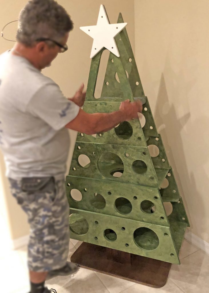 Make Your Own stackable Catmas Tree (2D design) - Square Paws